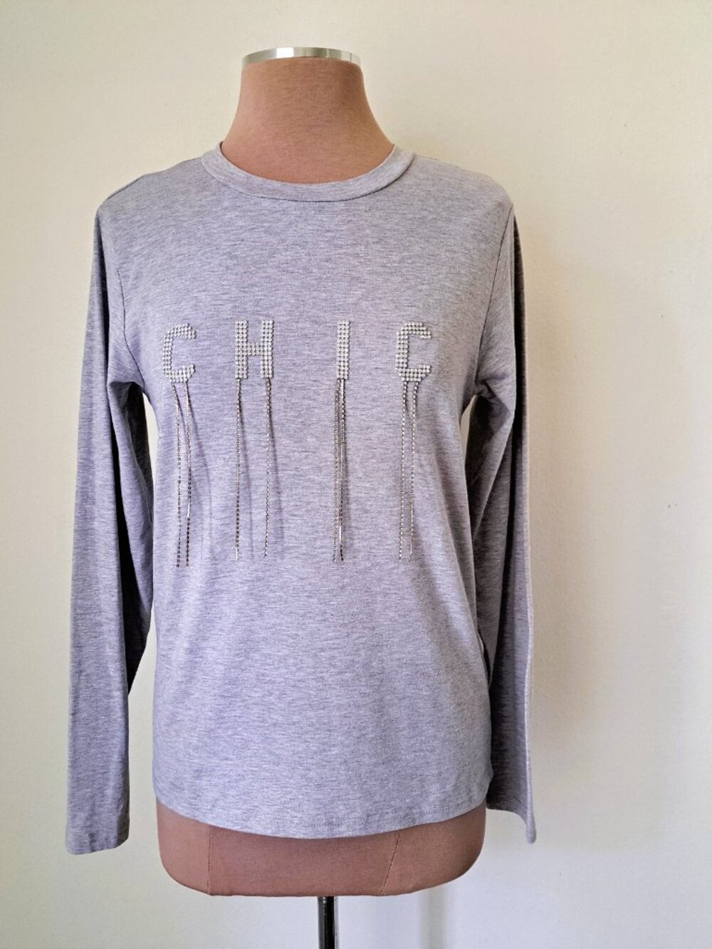 Ontwelfth Women's Rhinestones Top Long Sleeve Gray Color Size Small